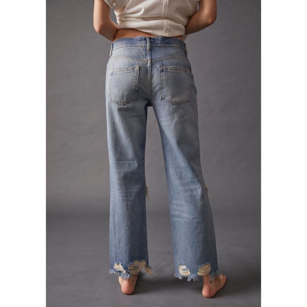 NWOT Free People Maggie Mid Rise Jeans in Aged to Perfection - Size 32 - Picture 4 of 9